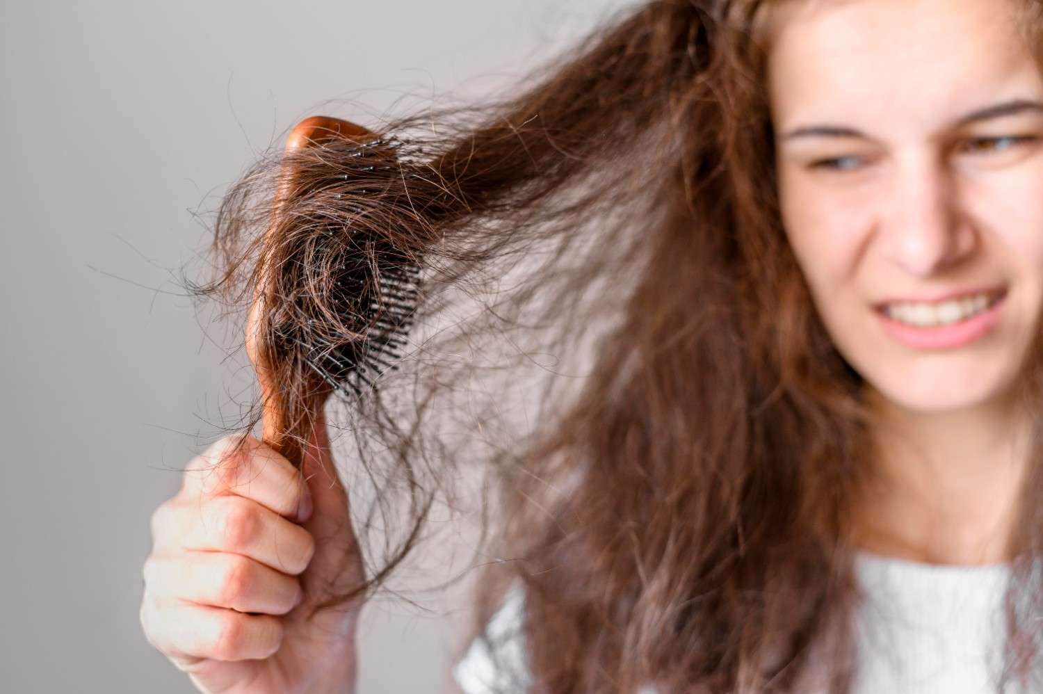 The Frizz-Fighting Playbook: Products & Steps That Actually Work